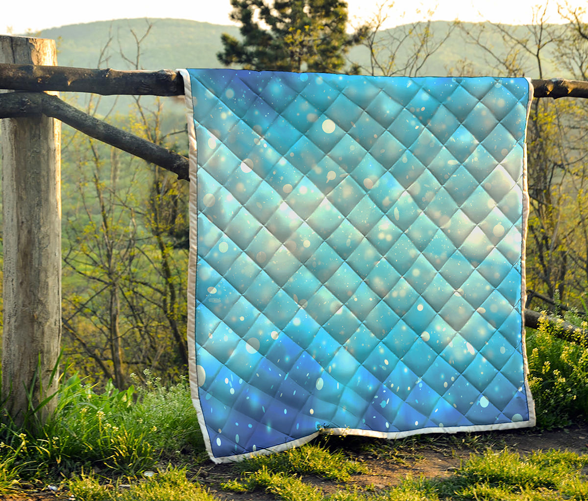 Blue Sparkle Light Print Quilt