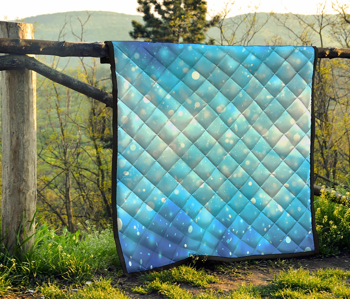 Blue Sparkle Light Print Quilt