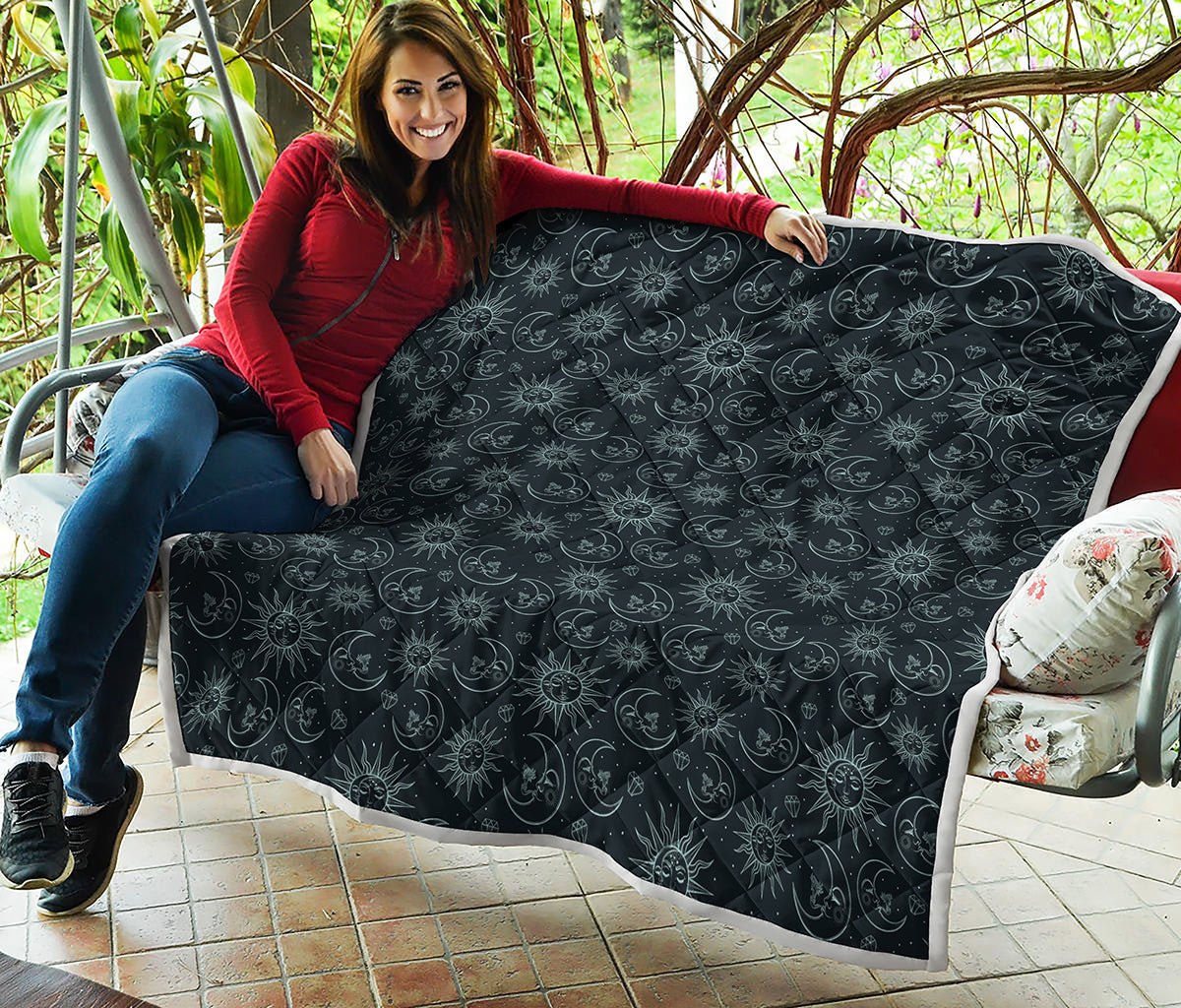 Blue Sun And Moon Pattern Print Quilt