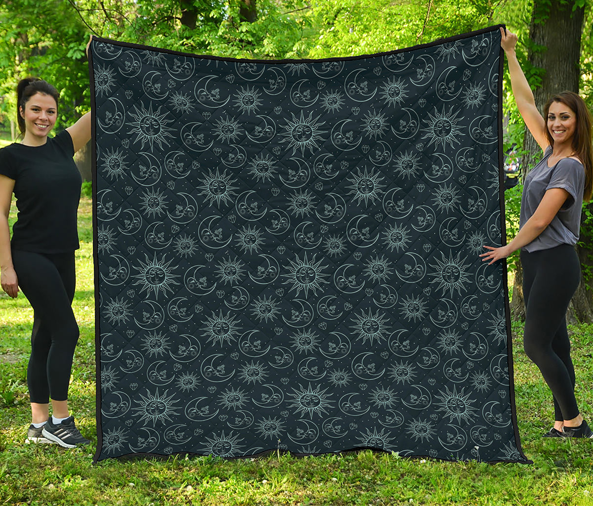 Blue Sun And Moon Pattern Print Quilt