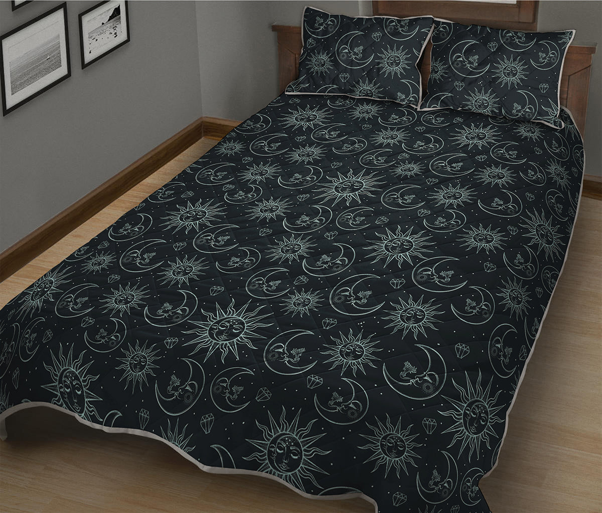 Blue Sun And Moon Pattern Print Quilt Bed Set
