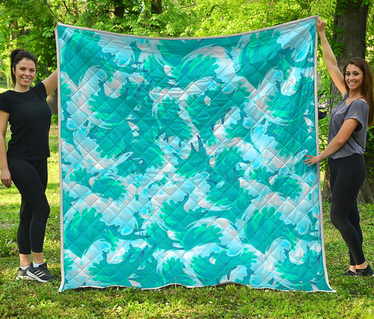 Blue Surfing Wave Pattern Print Quilt