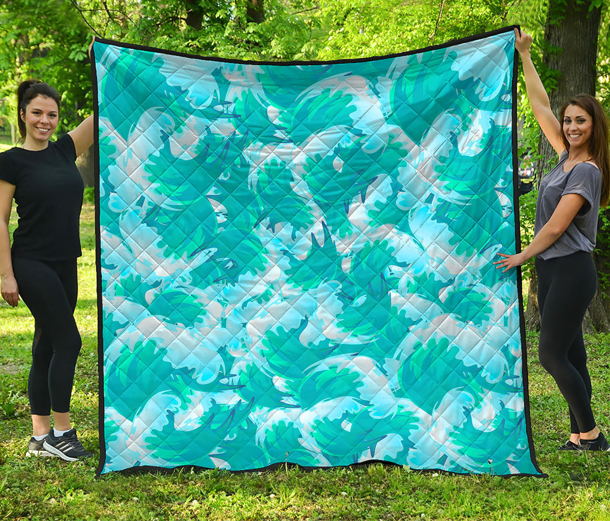 Blue Surfing Wave Pattern Print Quilt