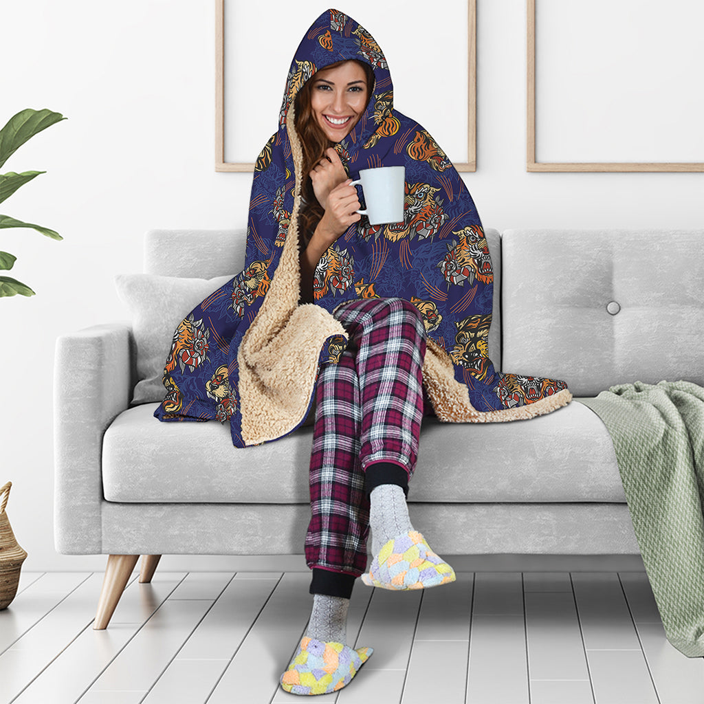 Blue Tiger Tattoo Pattern Print Hooded Blanket