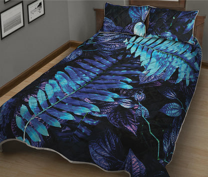 Blue Tropical Leaves Print Quilt Bed Set