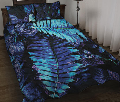Blue Tropical Leaves Print Quilt Bed Set