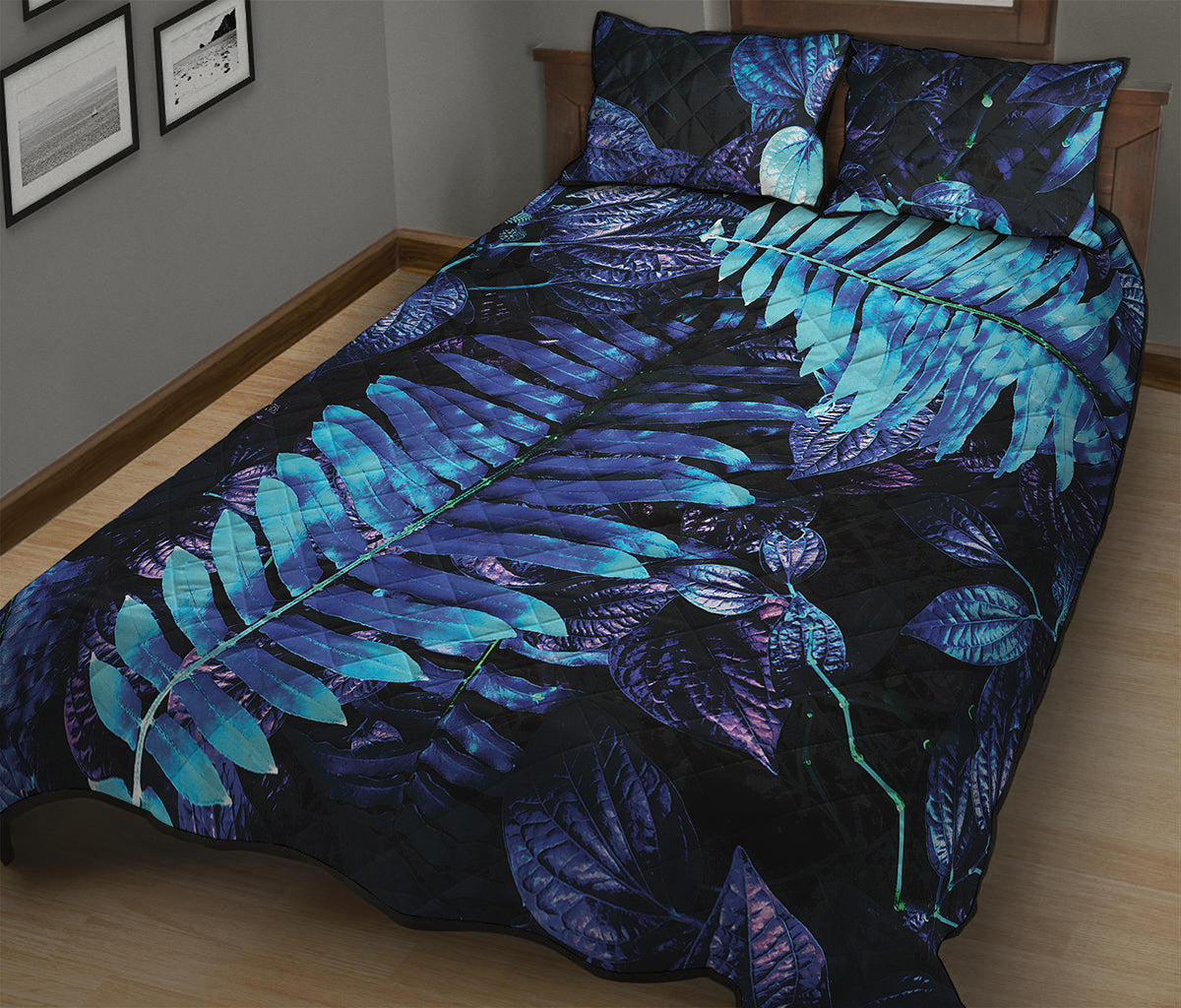 Blue Tropical Leaves Print Quilt Bed Set