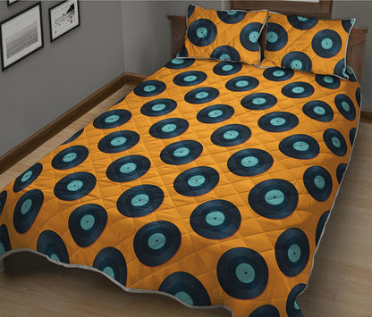 Blue Vinyl Record Pattern Print Quilt Bed Set