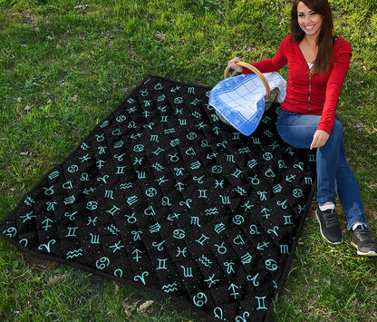 Blue Zodiac Symbols Pattern Print Quilt