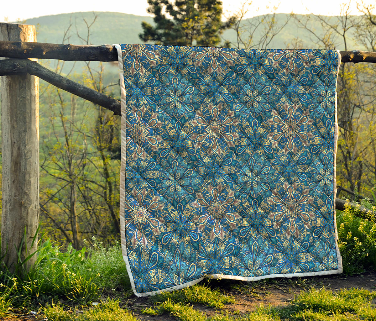 Boho Chic Mandala Floral Print Quilt