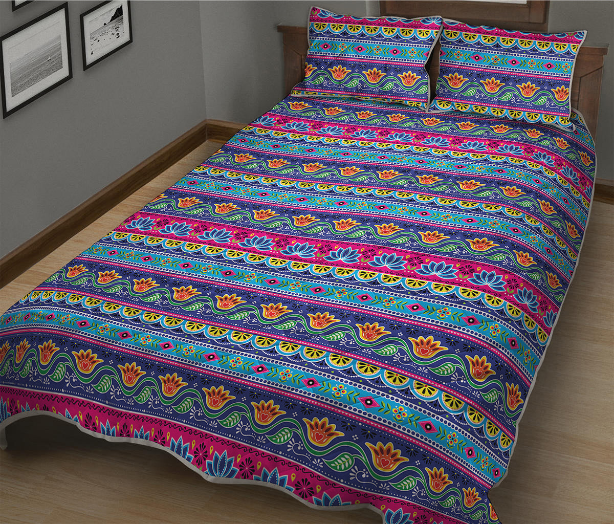 Boho Indian Lotus Pattern Print Quilt Bed Set