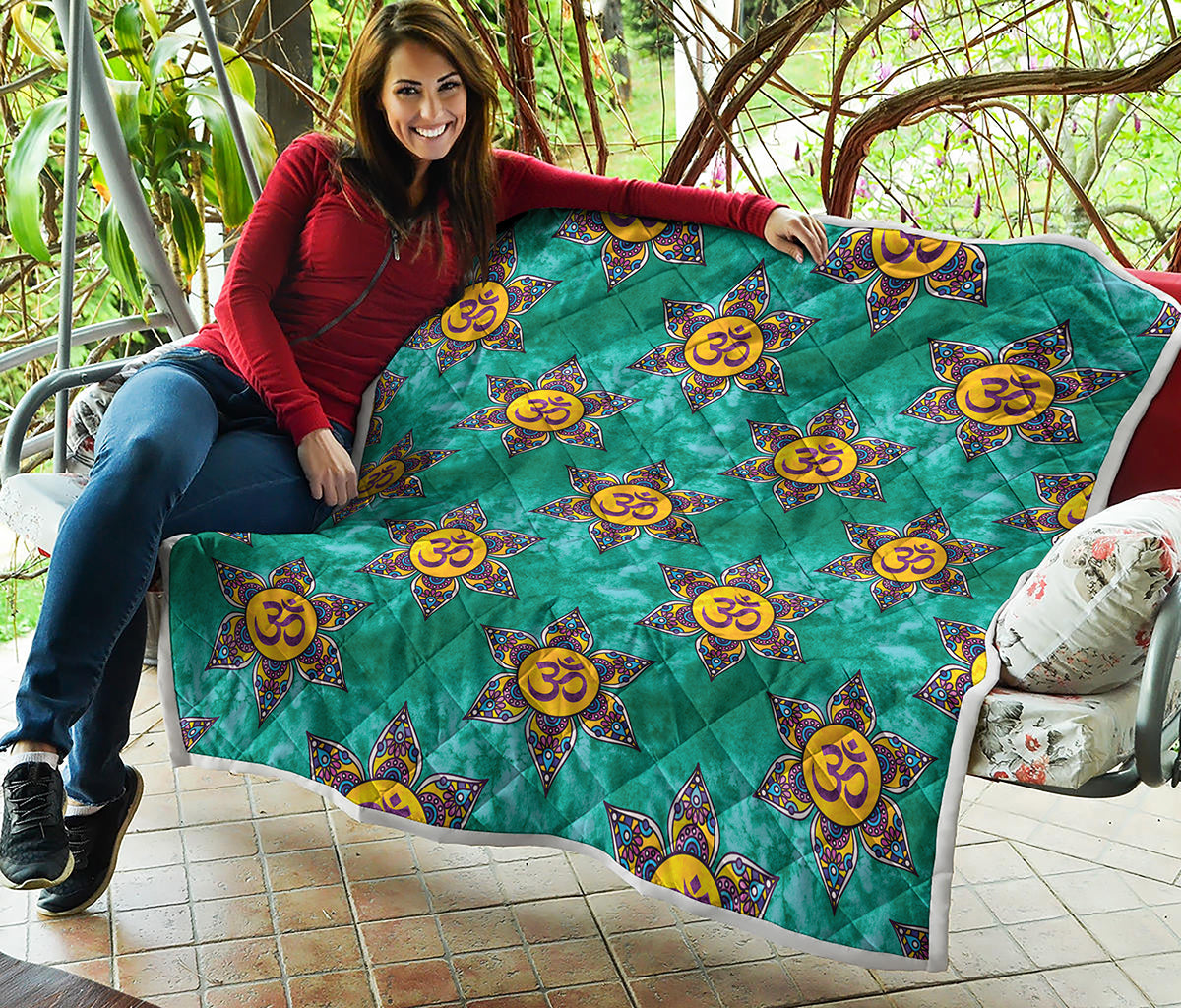 Boho Om Sign Pattern Print Quilt