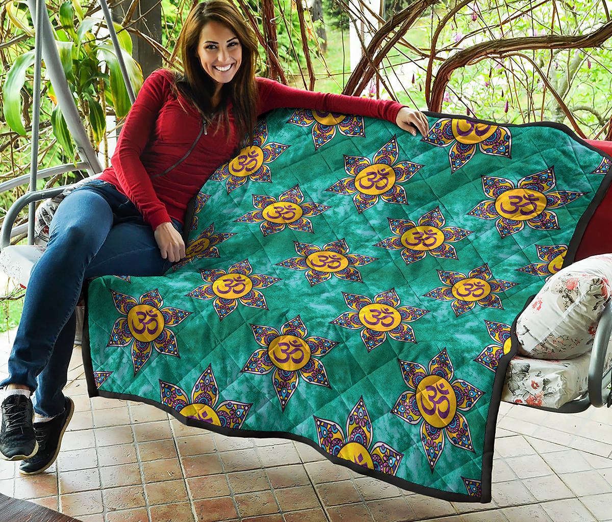 Boho Om Sign Pattern Print Quilt
