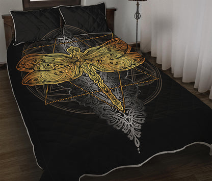Boho Spiritual Dragonfly Print Quilt Bed Set