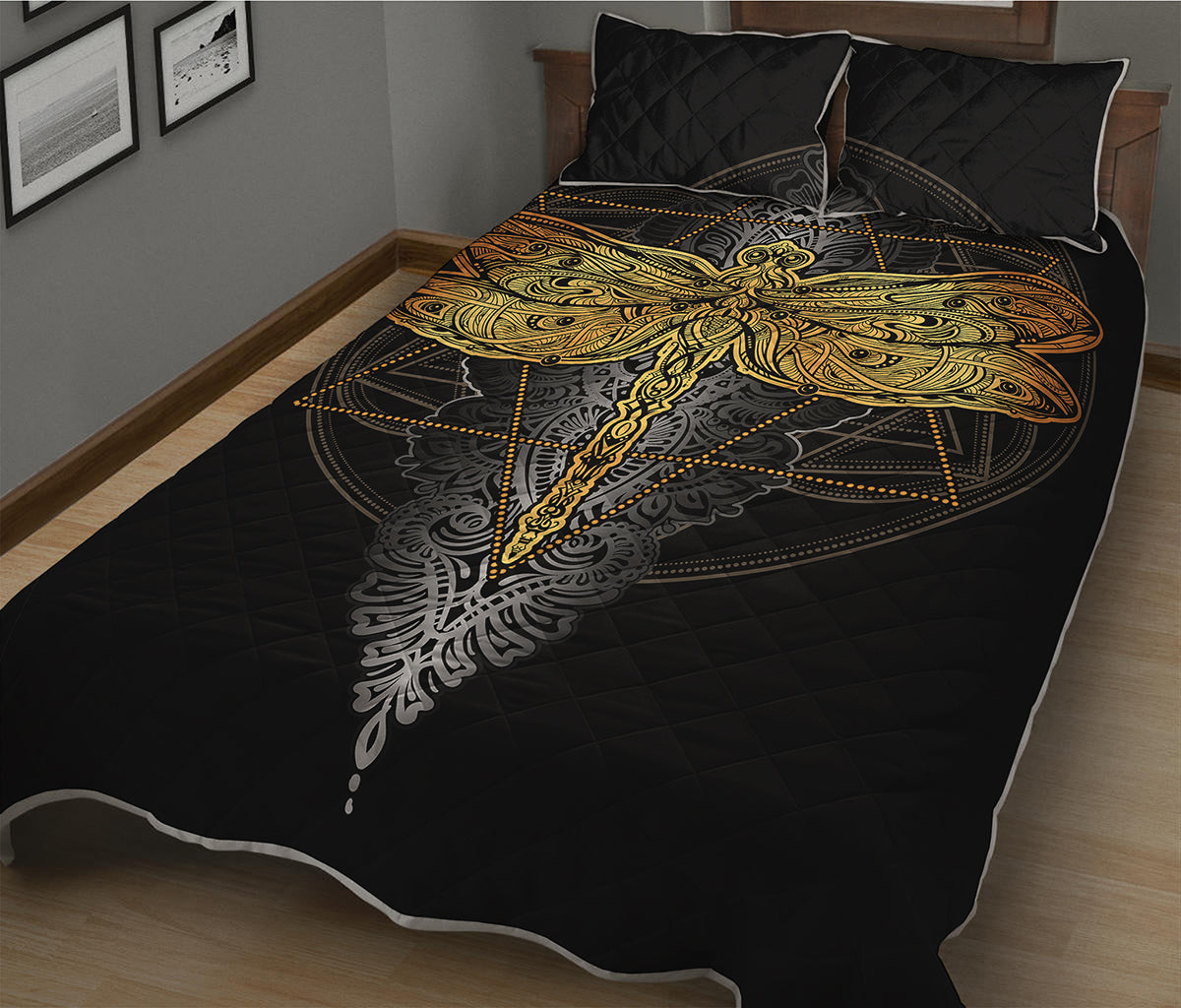 Boho Spiritual Dragonfly Print Quilt Bed Set