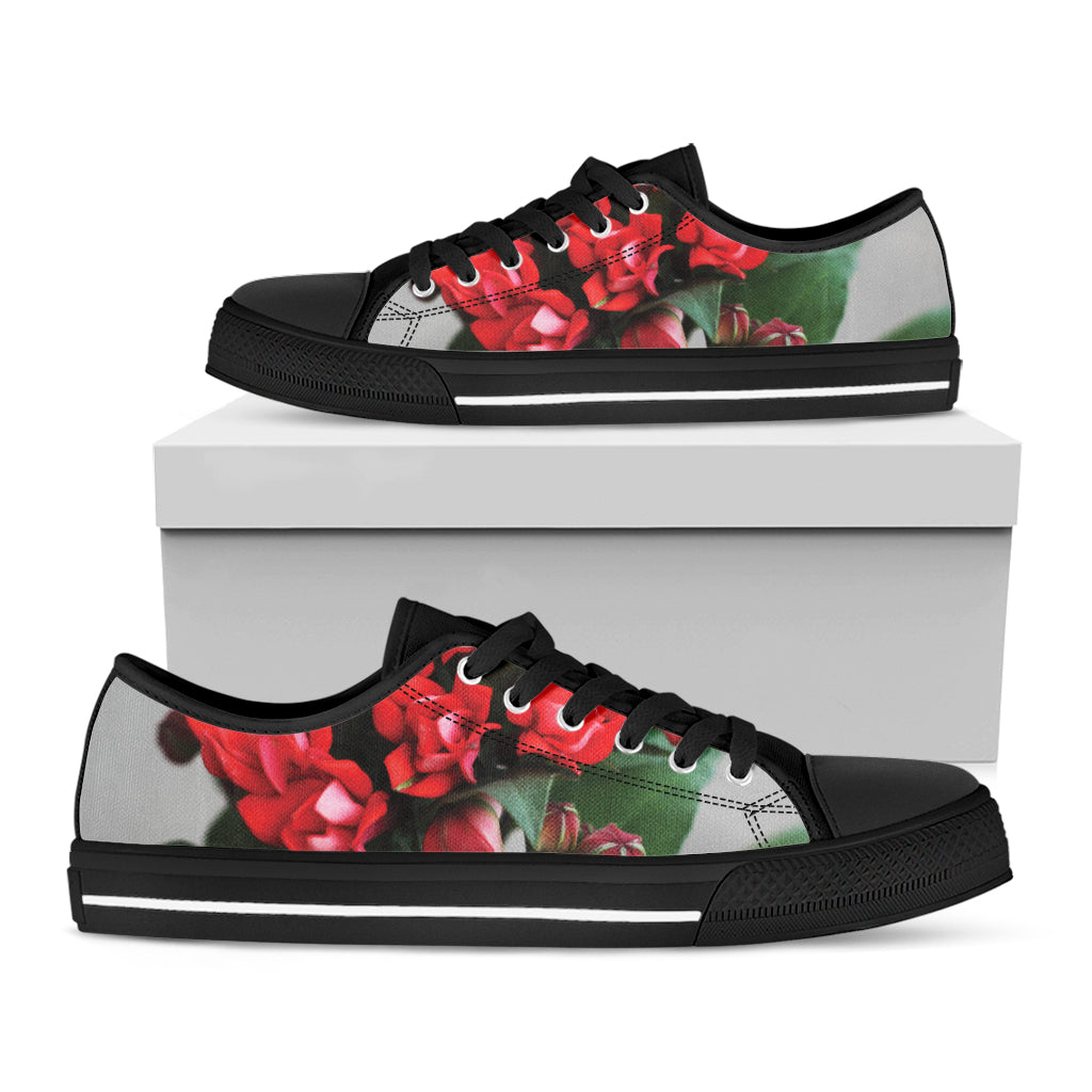 Bouvardia Flower Print Black Low Top Shoes