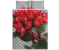 Bouvardia Flower Print Quilt Bed Set