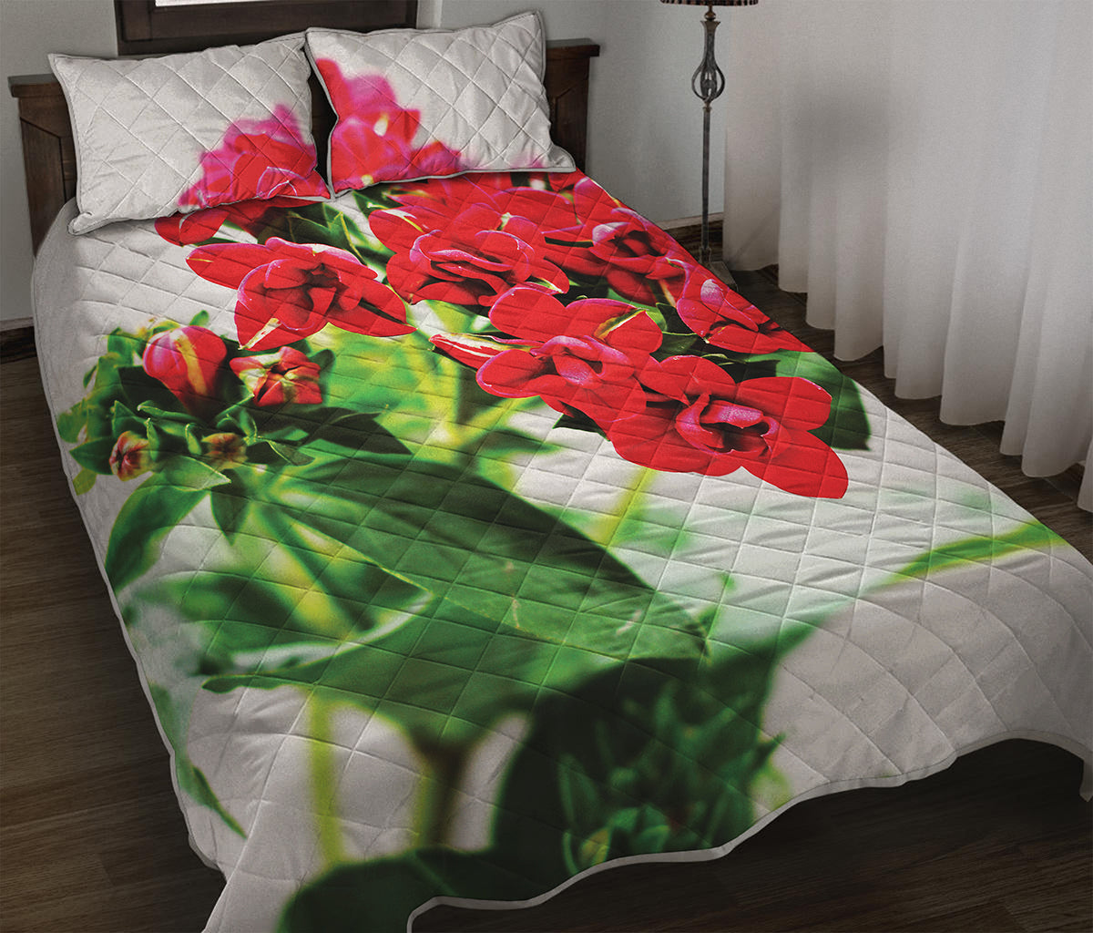 Bouvardia Plant Print Quilt Bed Set