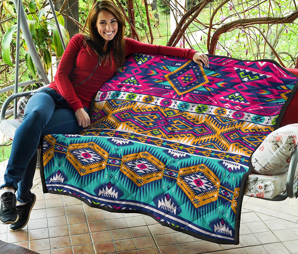 Bright Colors Aztec Pattern Print Quilt