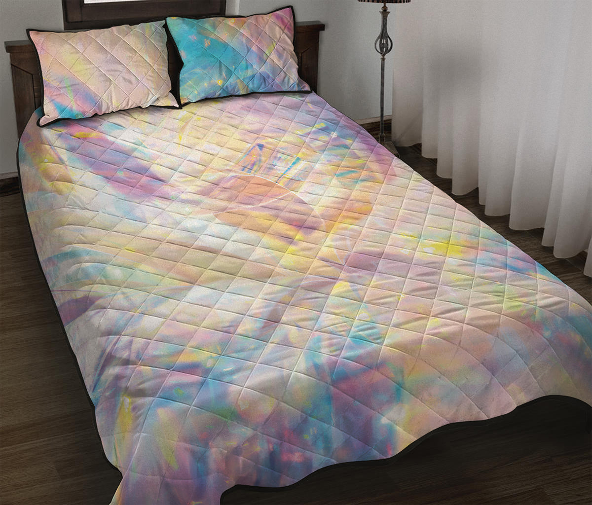 Bright Holographic Print Quilt Bed Set