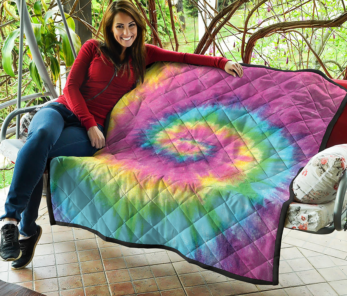 Bright Spiral Tie Dye Print Quilt