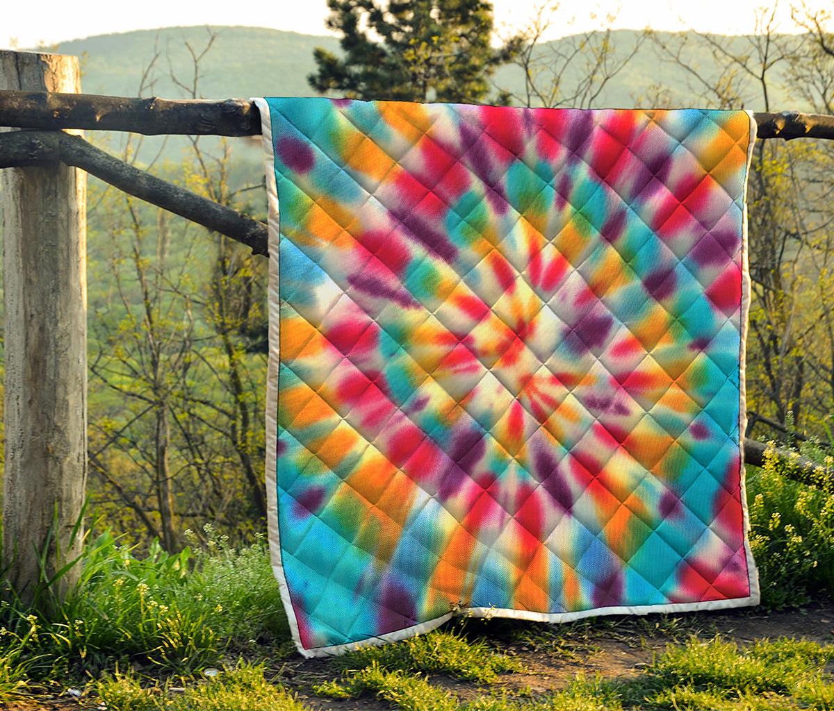 Bright Swirl Tie Dye Print Quilt