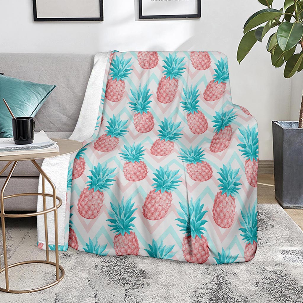 Bright Zig Zag Pineapple Pattern Print Blanket