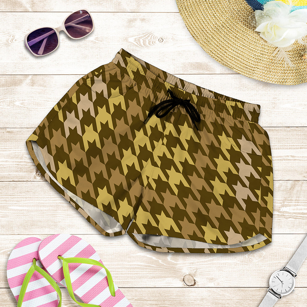 Brown And Tan Houndstooth Pattern Print Women's Shorts