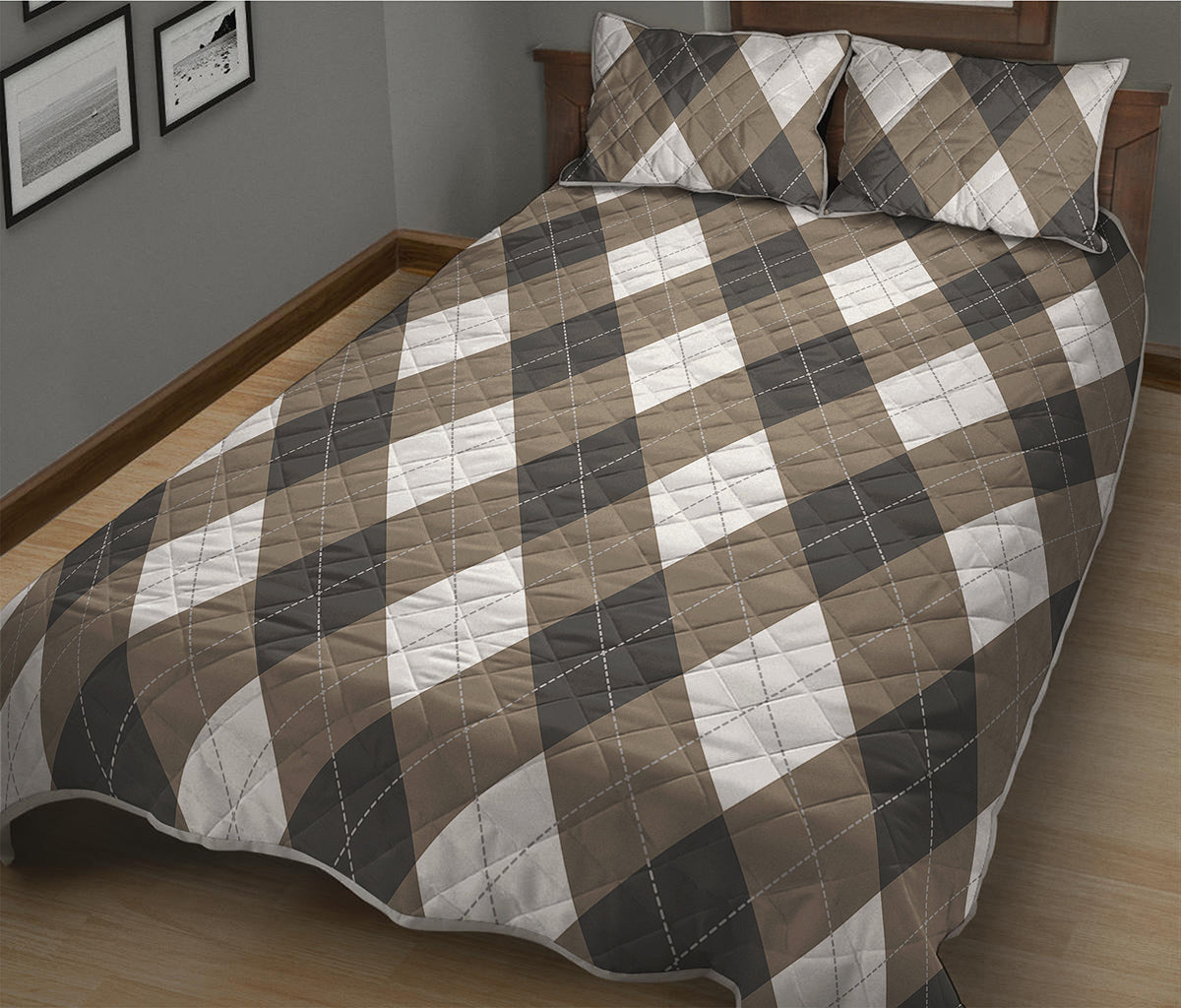 Brown And White Argyle Pattern Print Quilt Bed Set