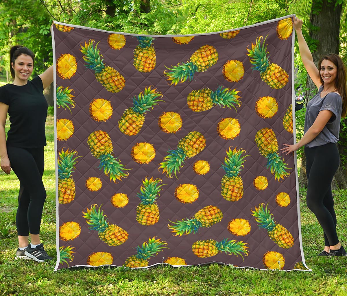 Brown Pineapple Pattern Print Quilt