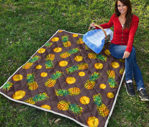 Brown Pineapple Pattern Print Quilt