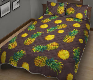 Brown Pineapple Pattern Print Quilt Bed Set