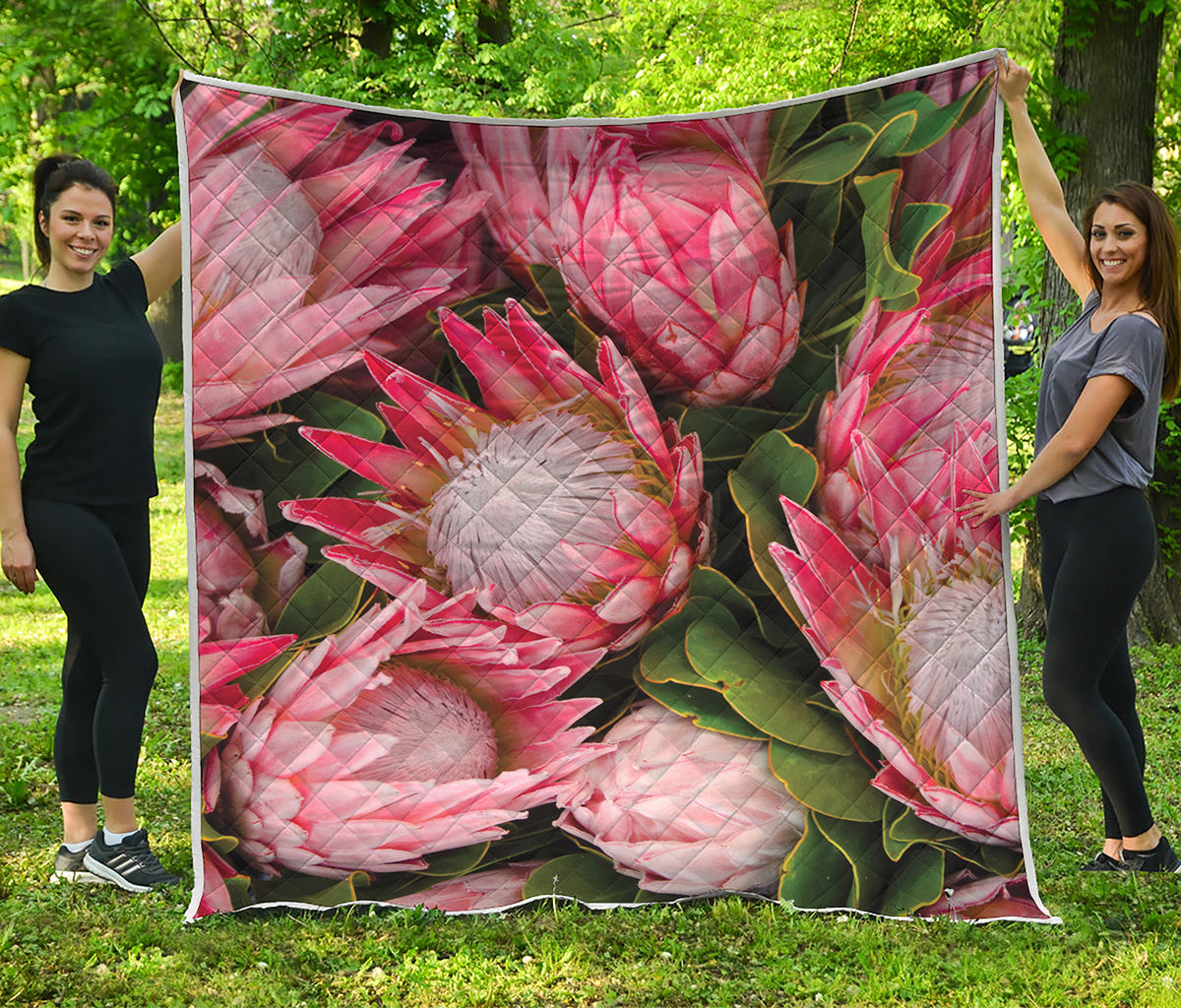 Bunches of Proteas Print Quilt