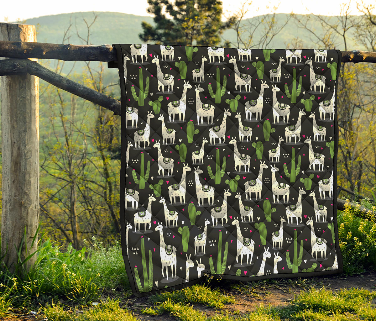 Cactus And Llama Pattern Print Quilt