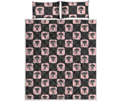 Caduceus Pattern Print Quilt Bed Set