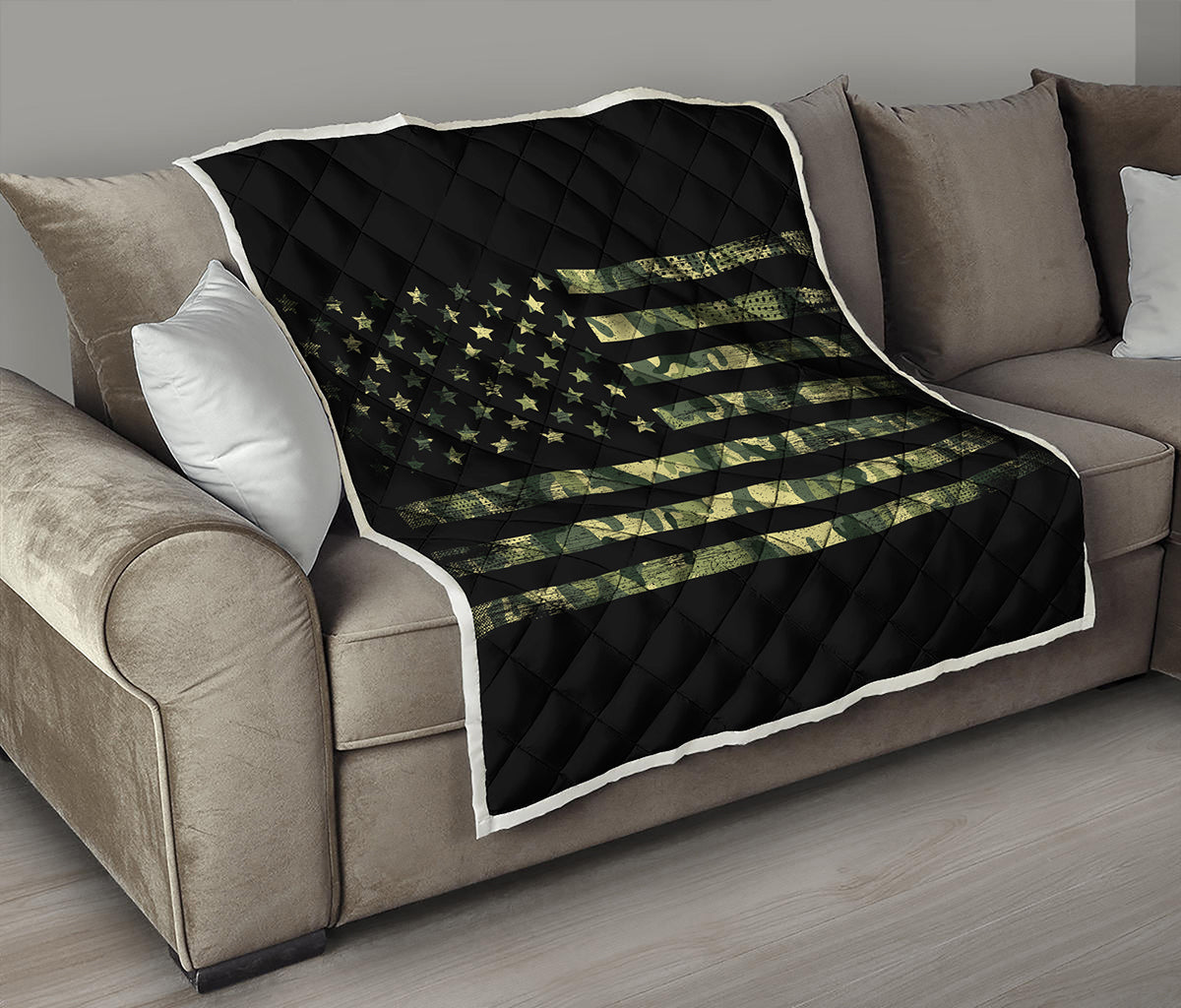 Camouflage American Flag Print Quilt