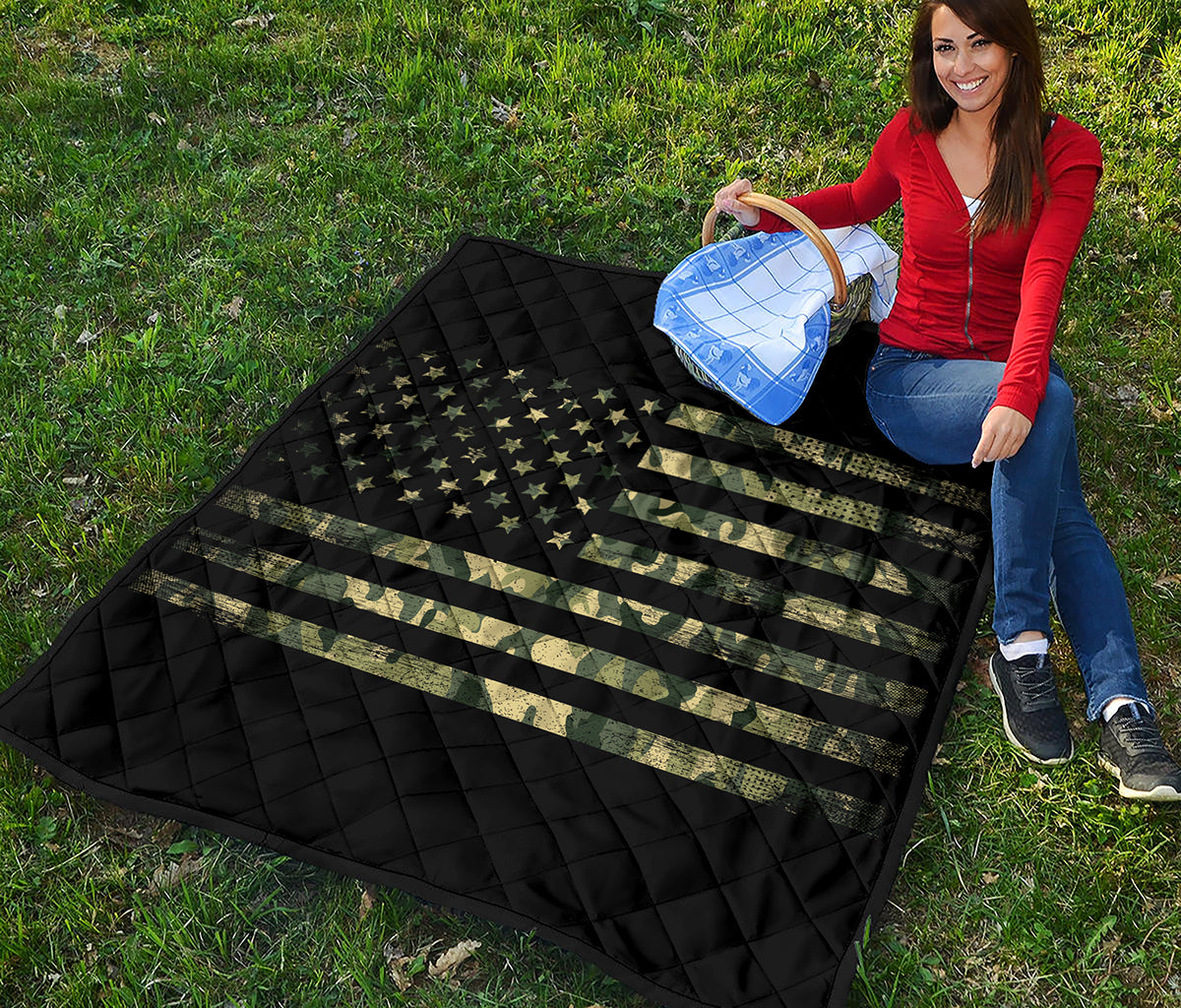 Camouflage American Flag Print Quilt