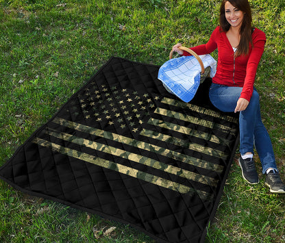 Camouflage American Flag Print Quilt