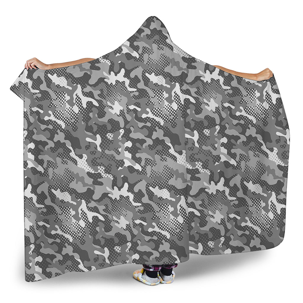 Camouflage Dazzle Pattern Print Hooded Blanket