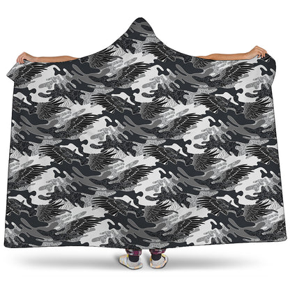 Camouflage Dazzle Wings Pattern Print Hooded Blanket