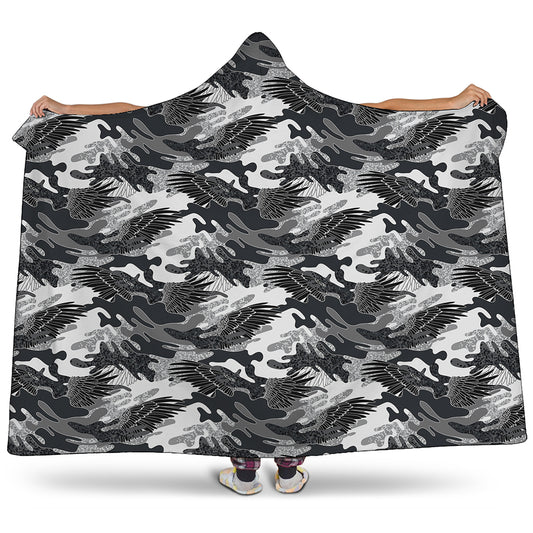 Camouflage Dazzle Wings Pattern Print Hooded Blanket