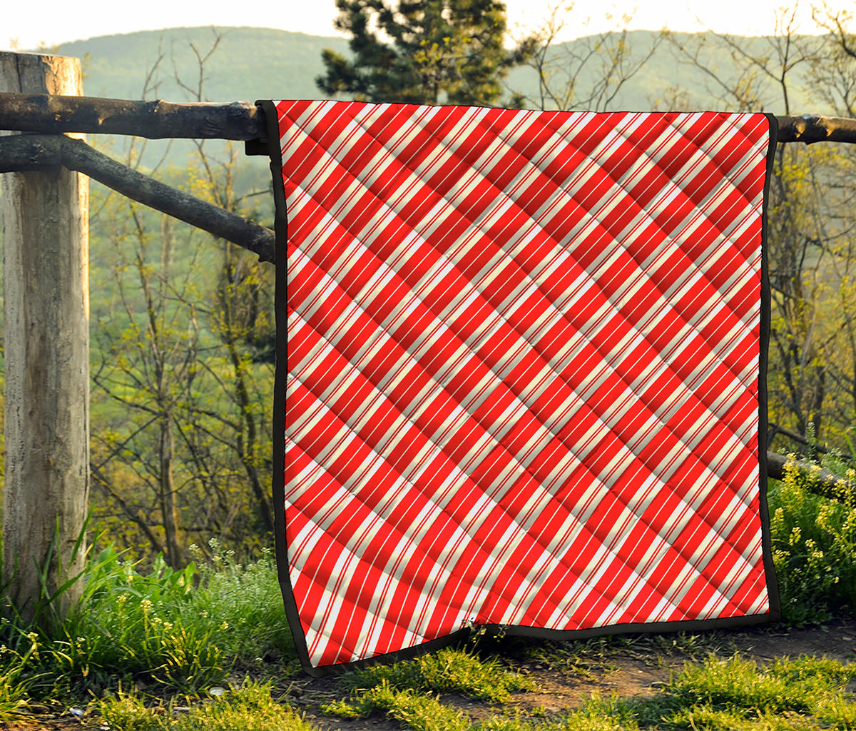 Candy Cane Stripes Pattern Print Quilt