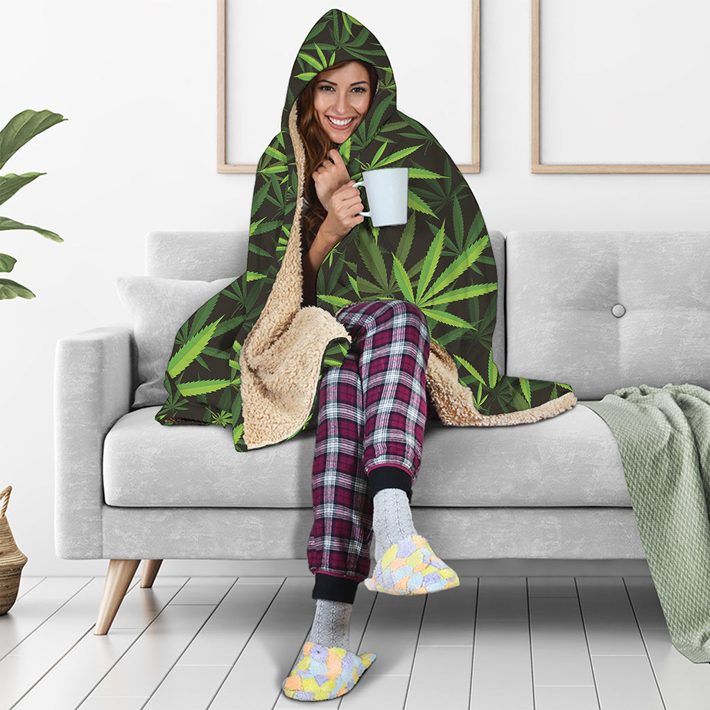 Cannabis Leaves Pattern Print Hooded Blanket