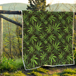 Cannabis Leaves Pattern Print Quilt