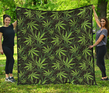 Cannabis Leaves Pattern Print Quilt