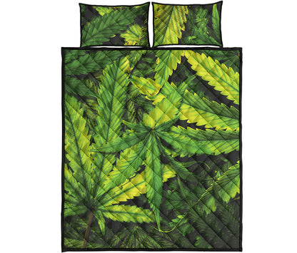 Cannabis Print Quilt Bed Set