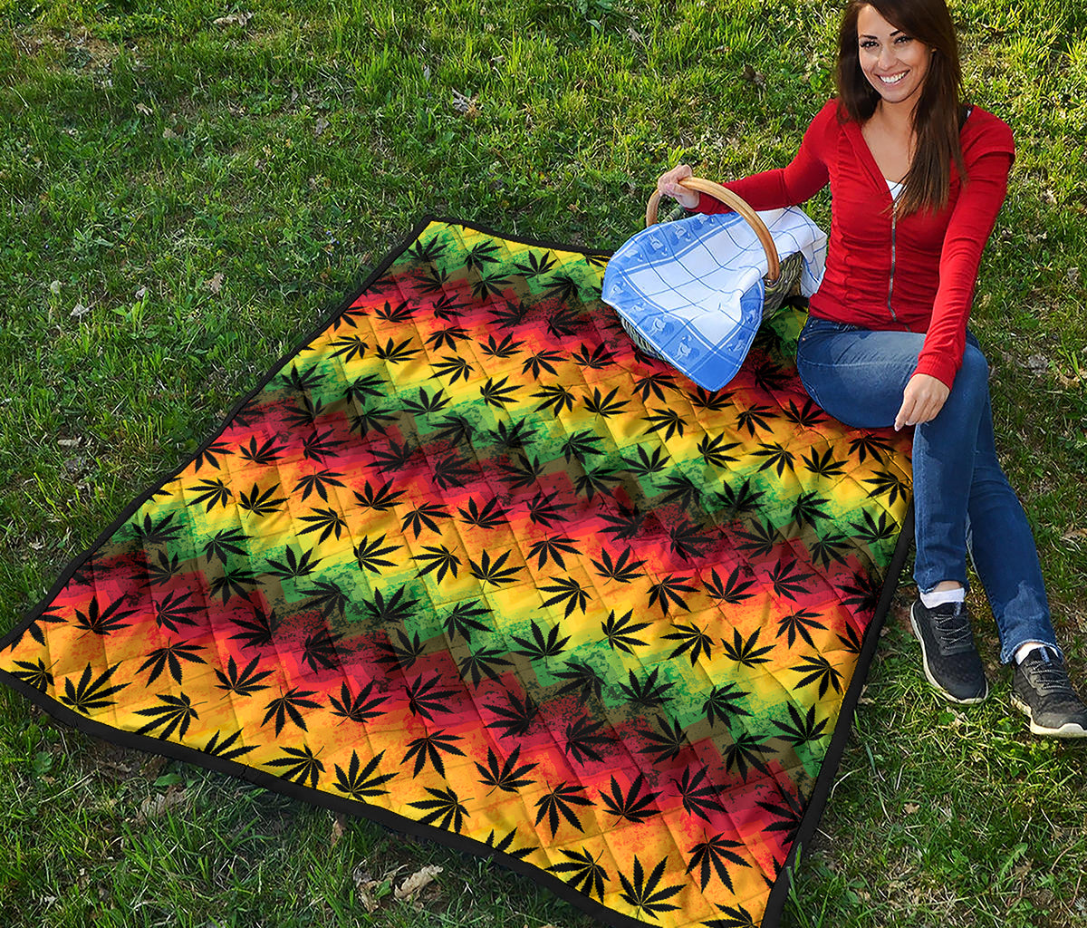 Cannabis Rasta Pattern Print Quilt