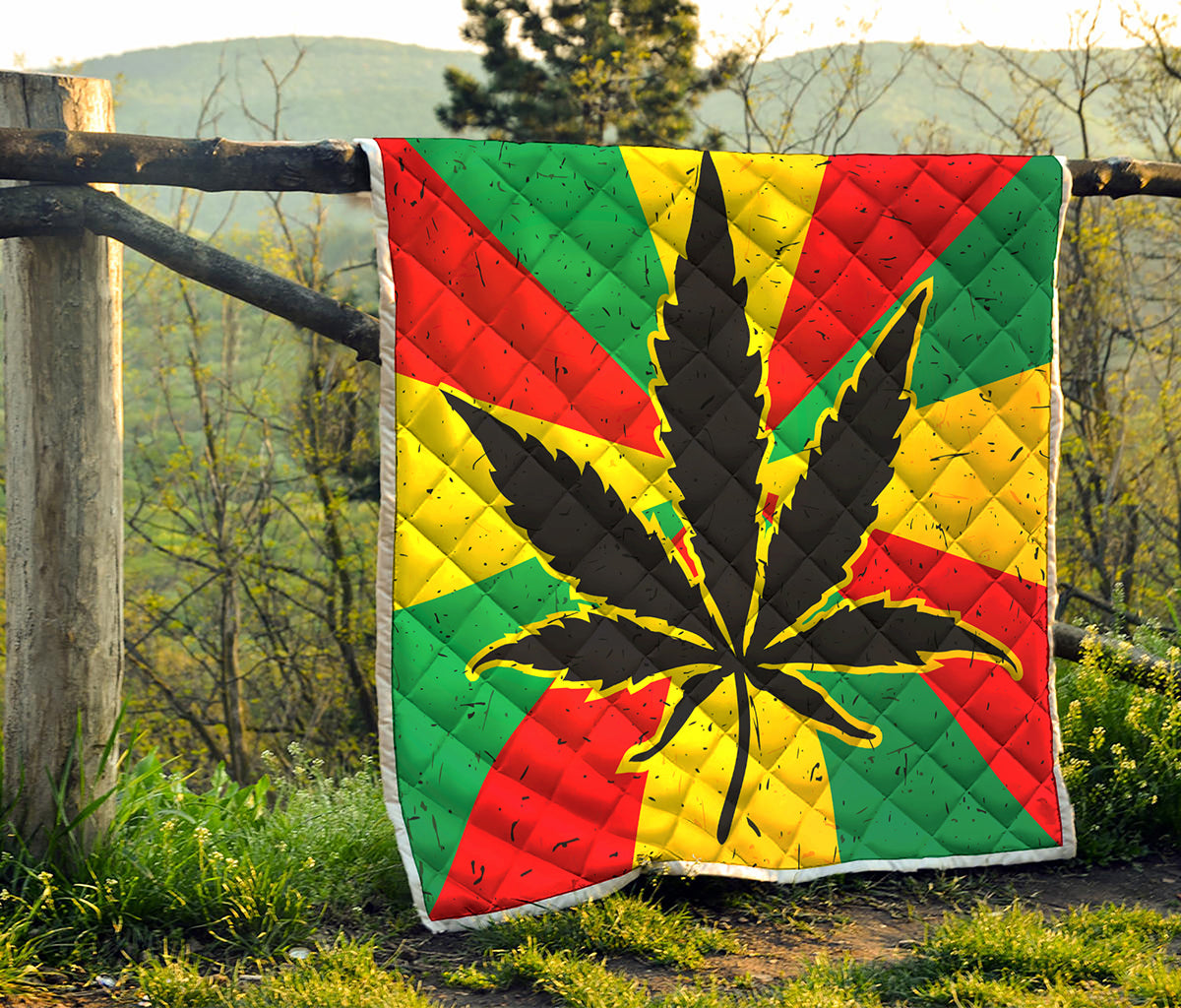 Cannabis Rasta Print Quilt