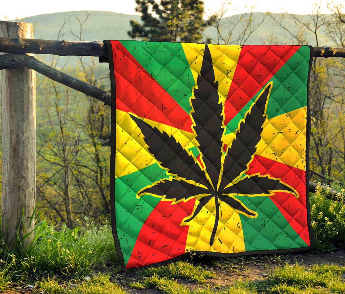 Cannabis Rasta Print Quilt