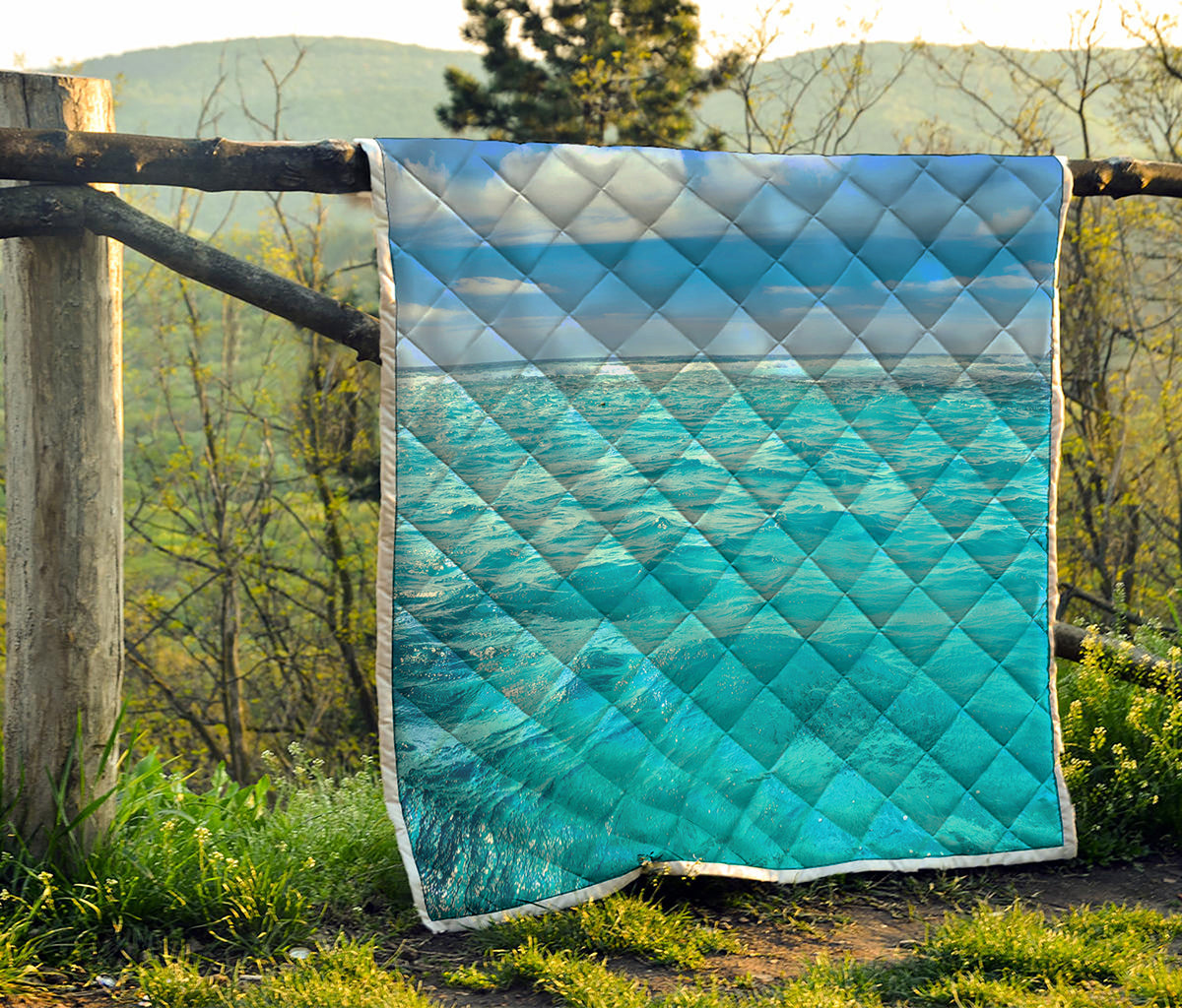 Caribbean Ocean Print Quilt